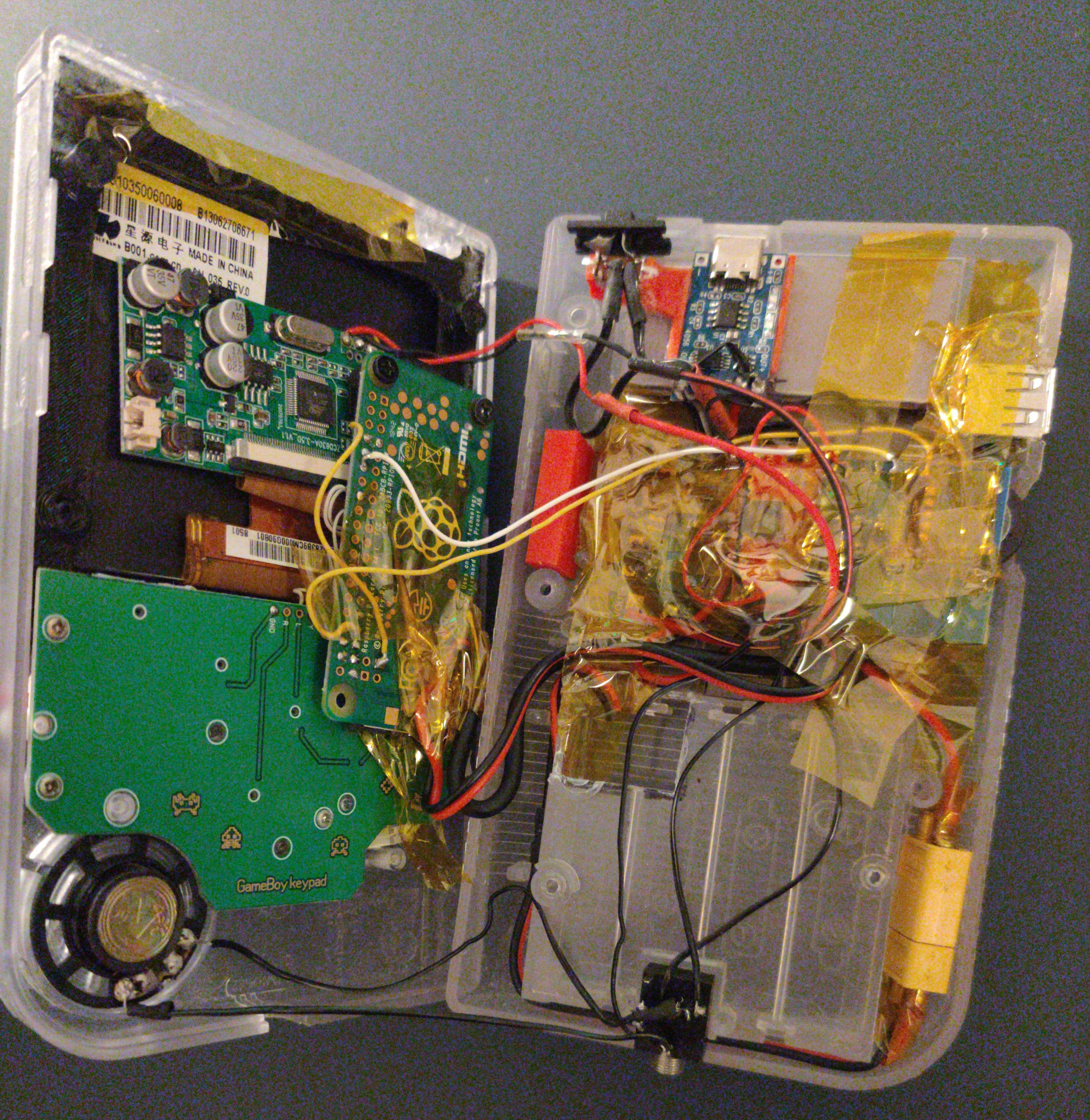 Game boy zero insides
